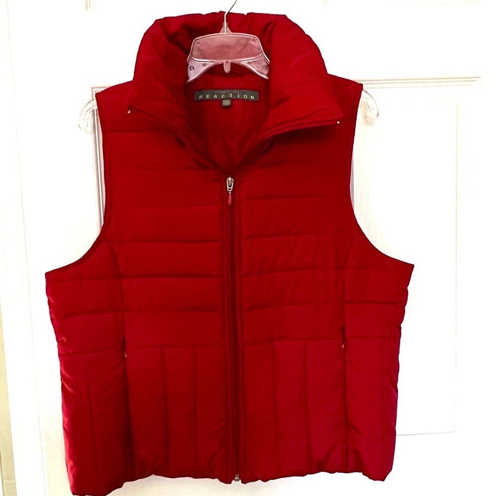 Kenneth Cole Reaction Vibrant Red Down Puffer Vest